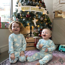 Load image into Gallery viewer, Merry Christmas Tree Banner