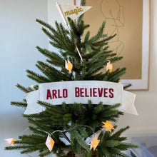 Load image into Gallery viewer, Small ‘Believes’ Christmas Tree Banner
